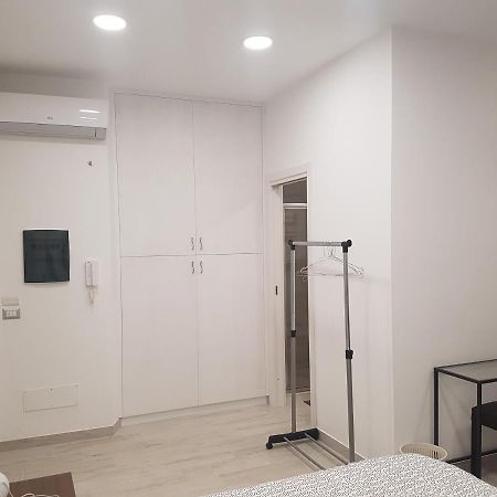 Guest House Via Milano 卡坦扎罗 外观 照片