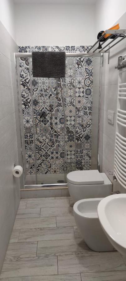 Guest House Via Milano 卡坦扎罗 外观 照片