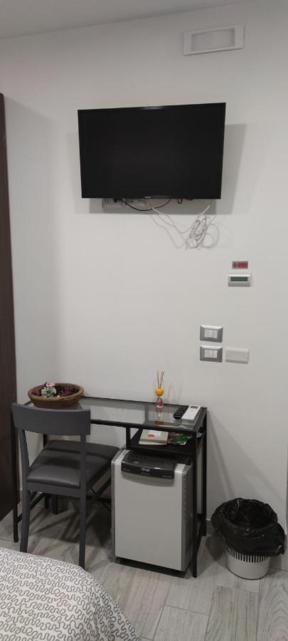 Guest House Via Milano 卡坦扎罗 外观 照片