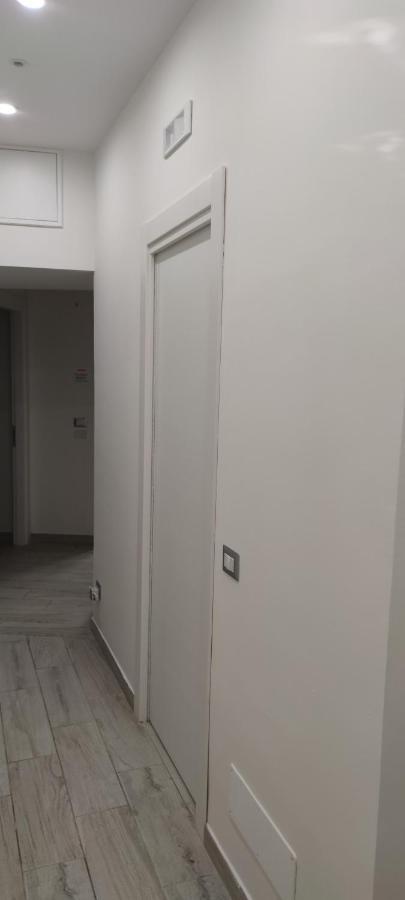 Guest House Via Milano 卡坦扎罗 外观 照片